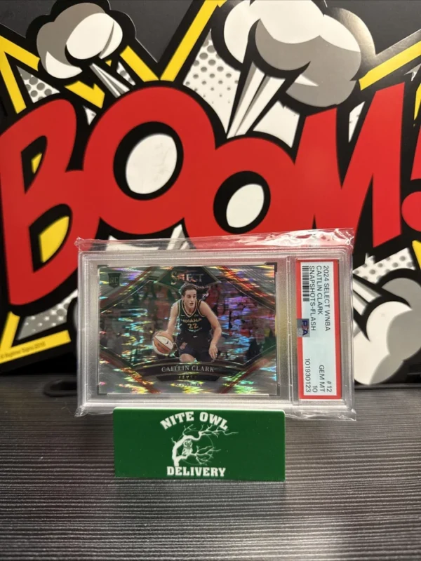 2024 PANINI SELECT WNBA SNAPSHOTS FLASH #12 CAITLIN CLARK PSA 10